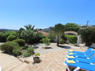Maravillosa villa en Moraira con piscina privada y jardín, cercana a la playa, ideal para familias - HISP-216-207 - Teulada - 3