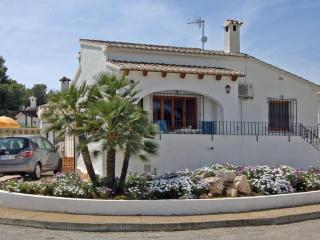 Casa clásica con piscina comunal, jardín y cerca de la playa en Moraira para 6 personas - HISP-216-212 - Teulada - 0