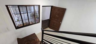 2 Storey House w 2 BR and own parking - Manila - 8