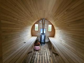 Dom z Basenem i Sauna Zewnętrzna - 1