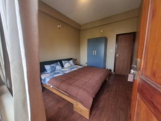 Rudraa resort and restaurant - Hawālbāgh - 9