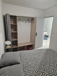 T2 moderne, calme et entièrement rénové. - 5