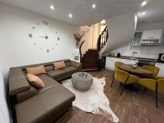 STUDIO MANONO - Split - 7