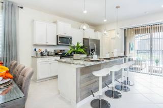 Last Minute Disney Getaway! Private Pool, Hot Tub & Games Room. Book Now! #29212 - Davenport - 2