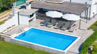 3 bedroom apartment with private pool - Split - 9
