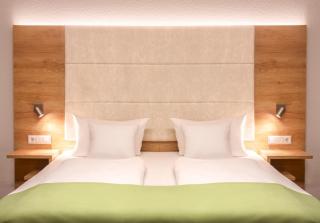 Hotel & Gästehaus Im Ziegelweg KLIMATISIERT Eintrittskarten für den Europa-Park erhalten Sie garantiert über uns - Rust - 0