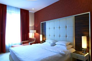 CRYSTAL Hotel Belgrade - Belgrade - 6