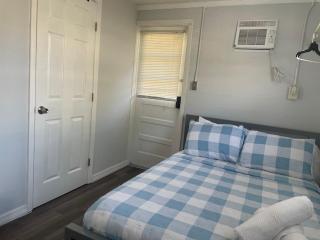 Chazz Doorway - Homosassa - 6