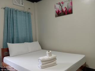 Brent's Tourist Inn - San Vicente - 8