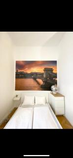 Spring Roses Downtown Boutique Hotel 2 - Budapest - 1