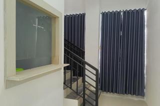 OYO 93929 Erbee Inn - Makassar - 3