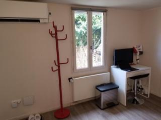 Louveciennes: studio lumineux indépendant de 23 m2 - 5