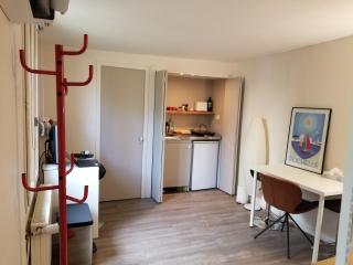 Louveciennes: studio lumineux indépendant de 23 m2 - 9