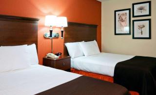 AmericInn by Wyndham Manitowoc - 9