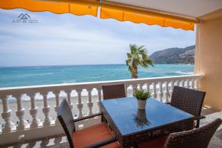 Castillo Beachfront SeaViews - La Herradura - 3