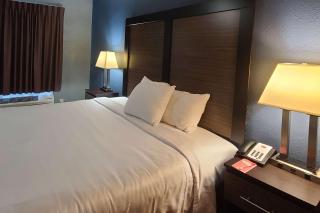 Econo Lodge - Forest City - 4