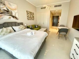 1015 Brand New Studio Apartment, Carson Damac Hills - Dubai - 4