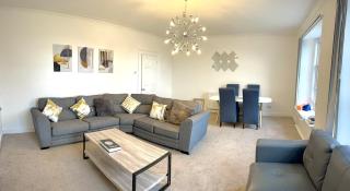 Private Parking, Urban Comfort & City Haven - Plymouth - 9