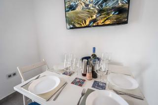Azul - A self-catering apartment with shared pool & hot tub in Oria - Oria - 1