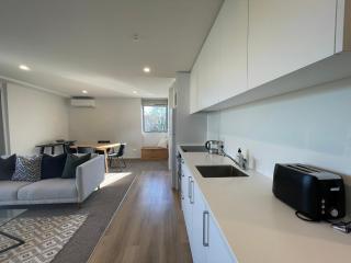 Luxury CBD 1 Bedroom Apartment with Free Parking - Christchurch - 2