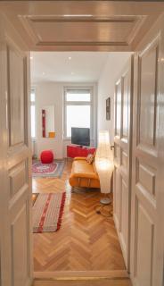 Anett's downtown apartment - Budapest - 9