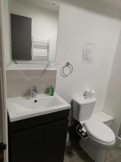 Green Lodge-Room-02 - 3