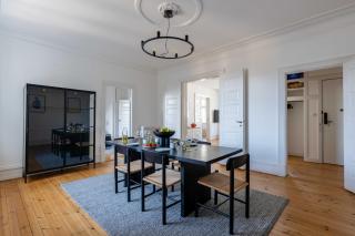 Spacious 3 Bedroom Apartment in Peaceful Area - 2