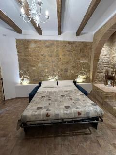 Borgo di Mezzo - Castelnuovo dellʼAbate - 0