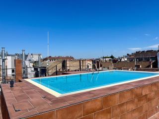 Rames-Cosmo Downtown Apartment with rooftop POOL - Budapest - 1