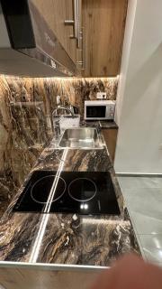 Luxury Semi Basement Apartment with Terrace - Athènes - 1