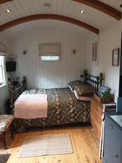 The Honeypot Shepherds Hut - Ross on Wye - 4