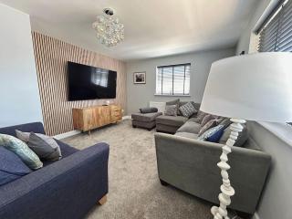 Unique & Pet Friendly Luxury Retreat With Hot Tub - 8