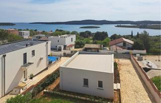 Stunning Home In Pomer With Kitchen - Pomer - 4