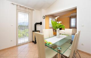 Awesome Home In Katuni Rubici, Prpusa - Šestanovac - 6