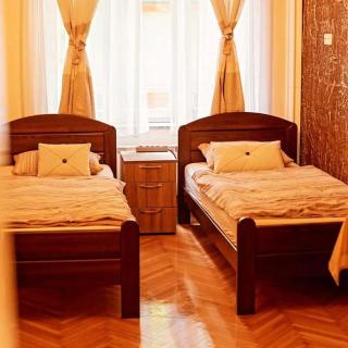 cozy abode awaits! - Sarajevo - 2