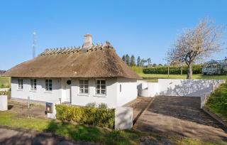 2 Bedroom Cozy Home In Haarby - 9