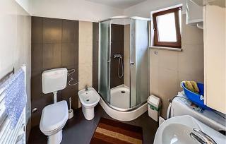 Nice Apartment In Karojba With Wifi - 2