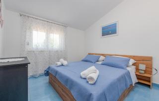 Cozy Home In Banjevci With Jacuzzi - Banjevci - 4