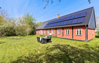 Cozy Home In Østermarie With Kitchen - Østermarie - 0