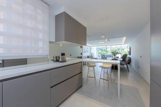 Luxury 5-Bedroom Townhouse in Puente Romano - Marbella - 9