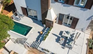 Luxury Villa Mila for 8 Persons, Free Parking, 800 m from center of Supetar - Supetar - 0