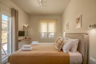 Koutris Apartment 1 - 6