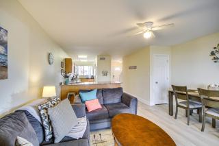 Airy Biloxi Condo with Patio Walk to Beach! - Biloxi - 5