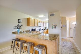 Airy Biloxi Condo with Patio Walk to Beach! - Biloxi - 4