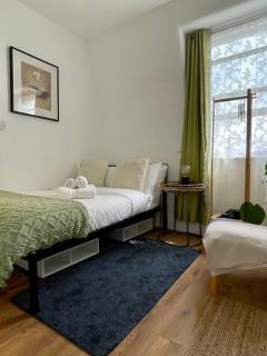 Fulham Studio - London - 9