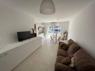 Sweet 1-bedroom penthouse in the heart of it all - Il-Gżira - 8