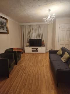 Captivating 3-Bed House in Kent - Kent - 8