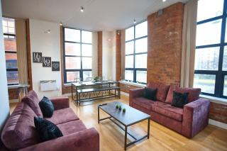 The Topaz Suite - Manchester - 0