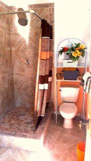 River Breeze Villa, 5 minutes to beach and town - Soufriere - 3