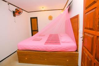 Rosa Shashi Cabanas - Galle - 8